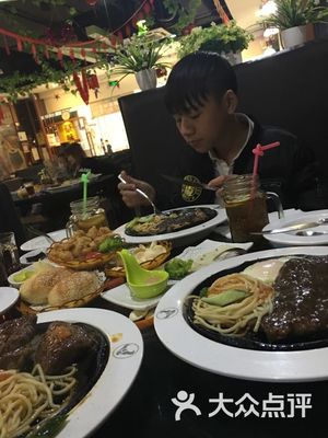 豪味来牛排(惠润广场店) 都市生活中的经典牛排体验